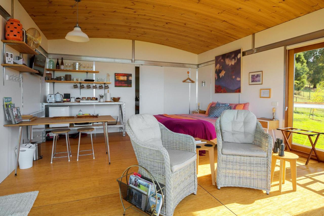 Hobart Hideaway Pods Bed and Breakfast Kingston Exteriör bild