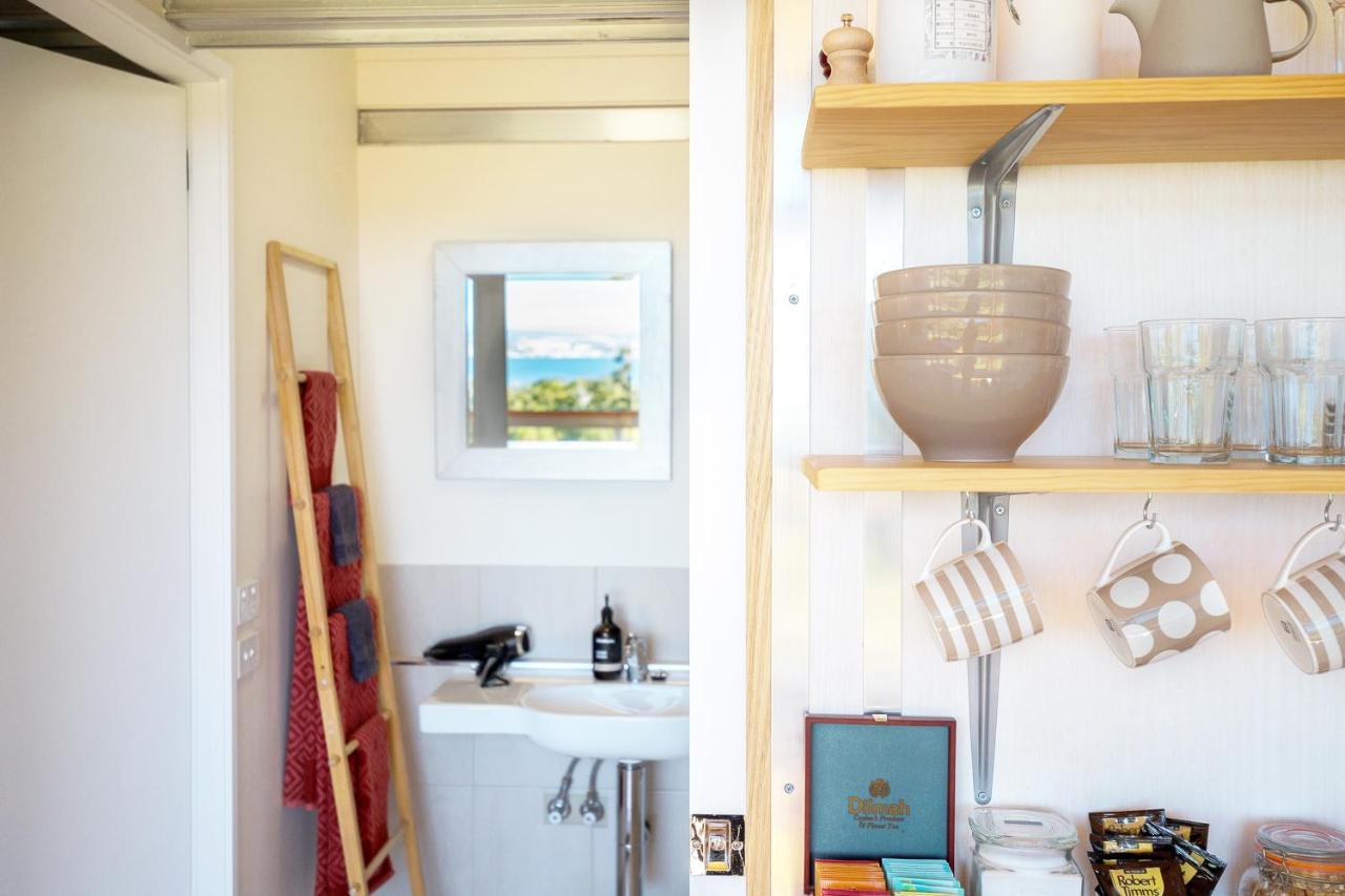 Hobart Hideaway Pods Bed and Breakfast Kingston Exteriör bild