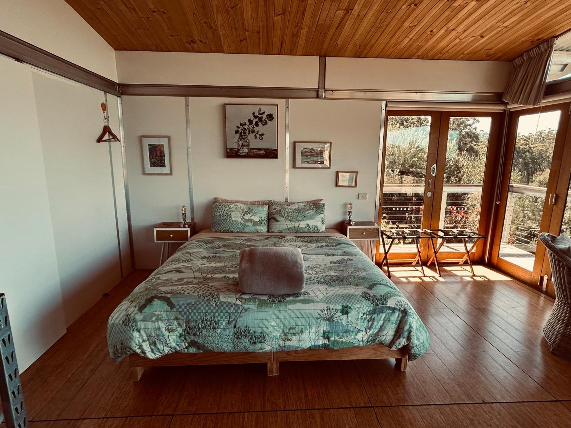 Hobart Hideaway Pods Bed and Breakfast Kingston Exteriör bild